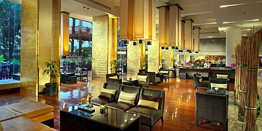 BangkokRamadaMenamRiversideLobby